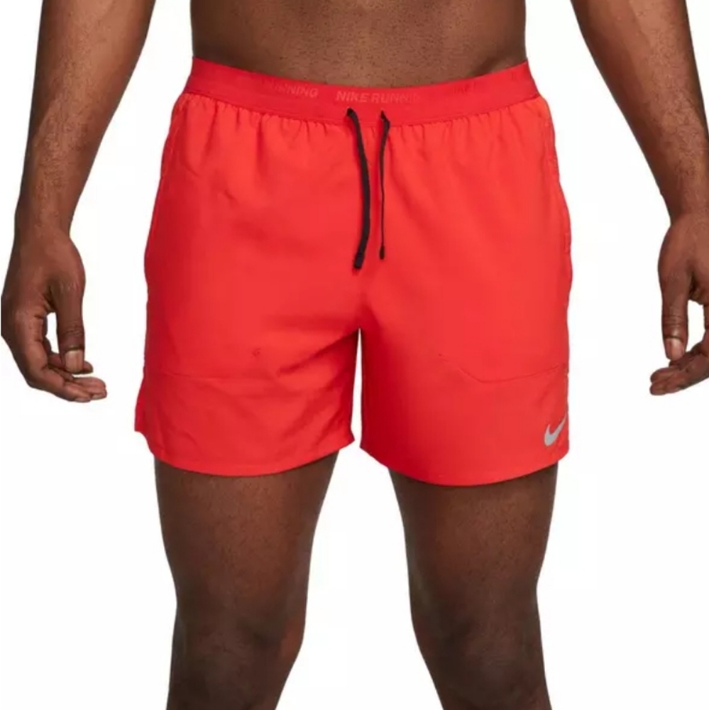 NWT Men's size XL Nike dri-fit 5" running shorts
